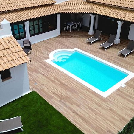 Villa Relax Deluxe Private Pool Corralejo By Holidays Home Exteriör bild