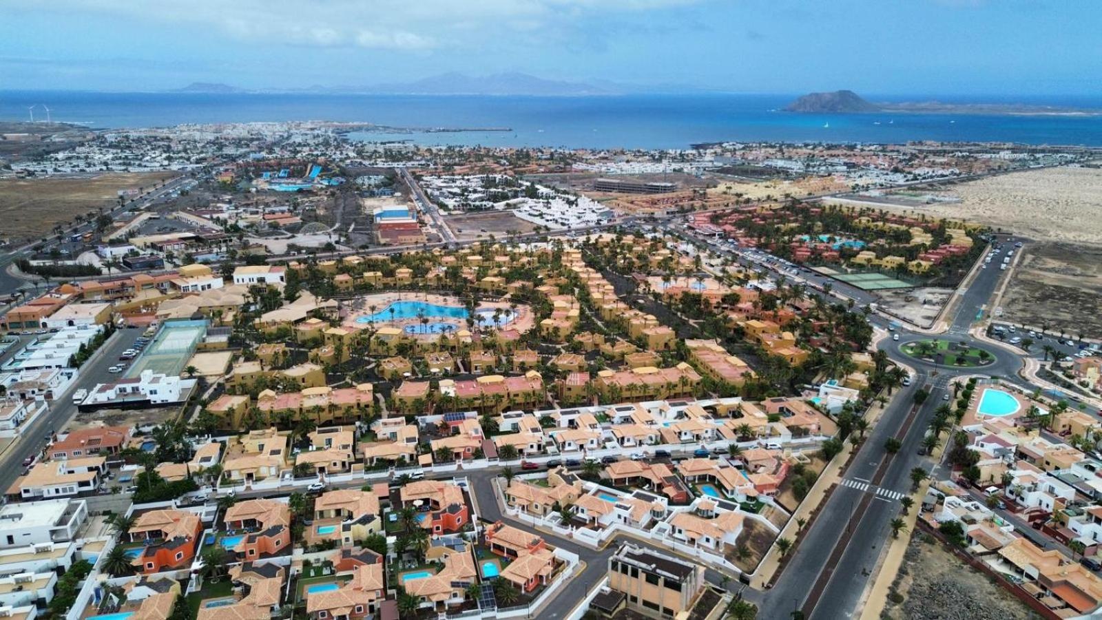 Villa Relax Deluxe Private Pool Corralejo By Holidays Home Exteriör bild
