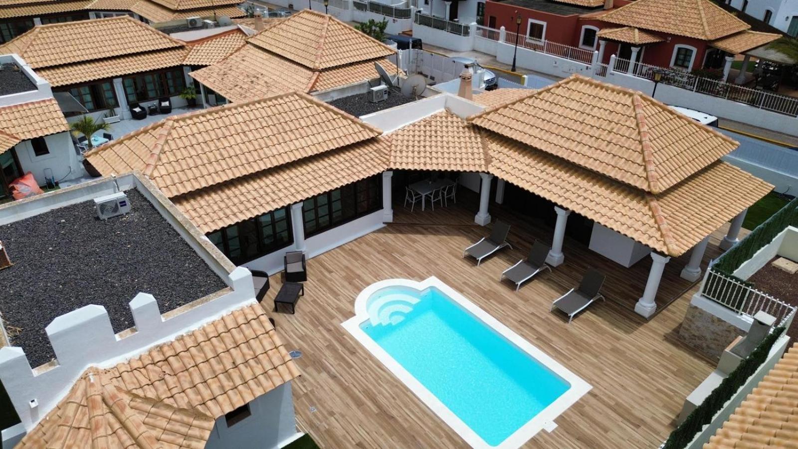 Villa Relax Deluxe Private Pool Corralejo By Holidays Home Exteriör bild